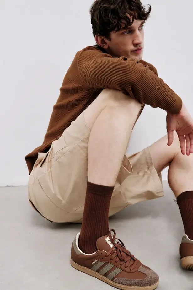Hip Brown